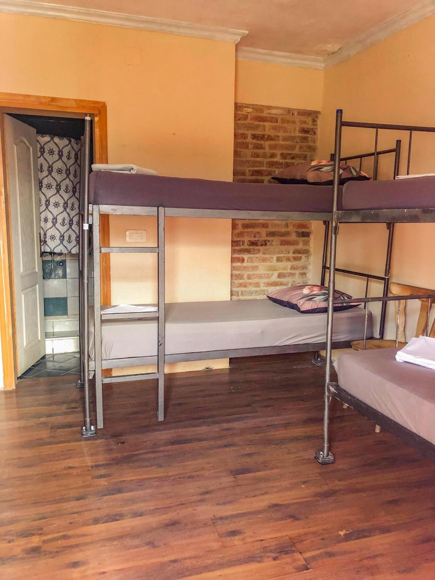Hostel Anton Tivat Exterior photo