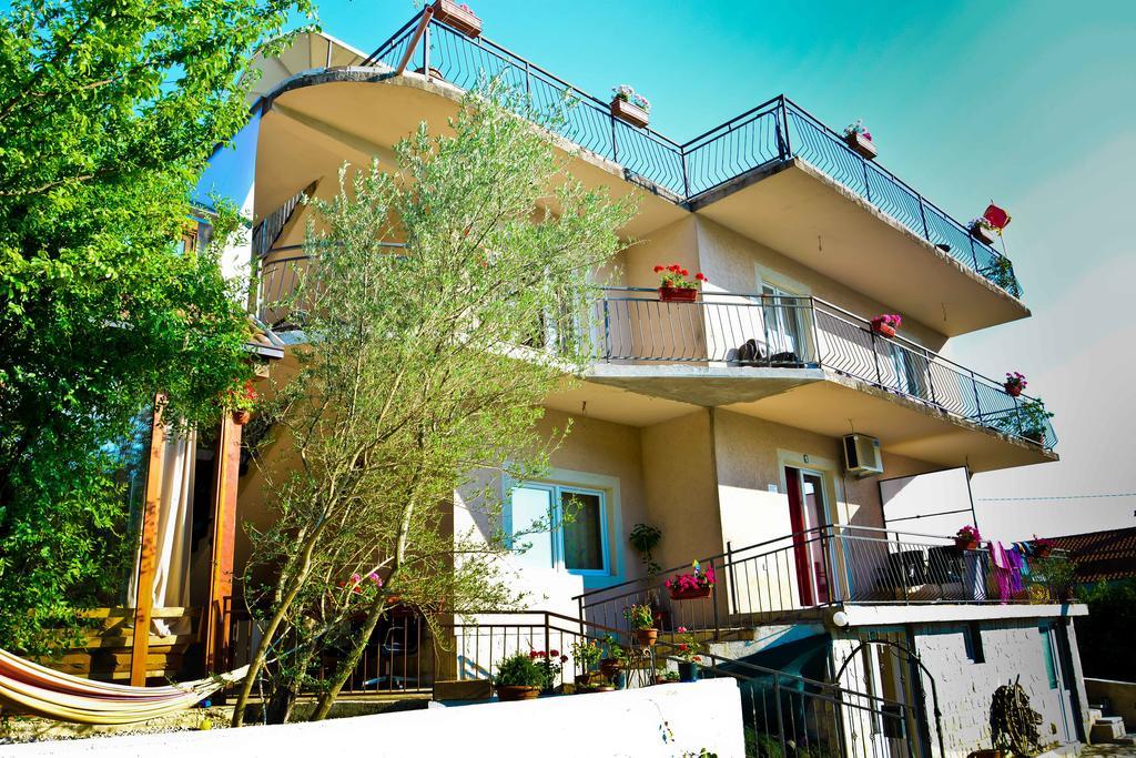 Hostel Anton Tivat Exterior photo